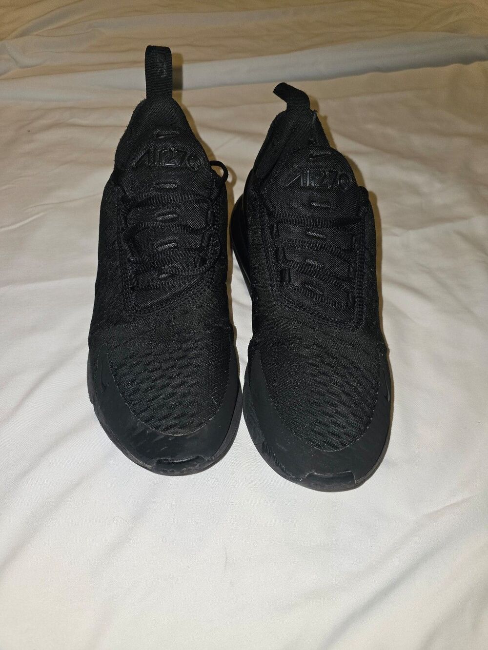 ShoesNike Air Max 270 AH8050-005 Triple Black Mesh Running Shoes Sz 10 Mens